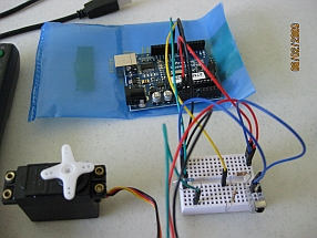 Arduino IR Servo Controller